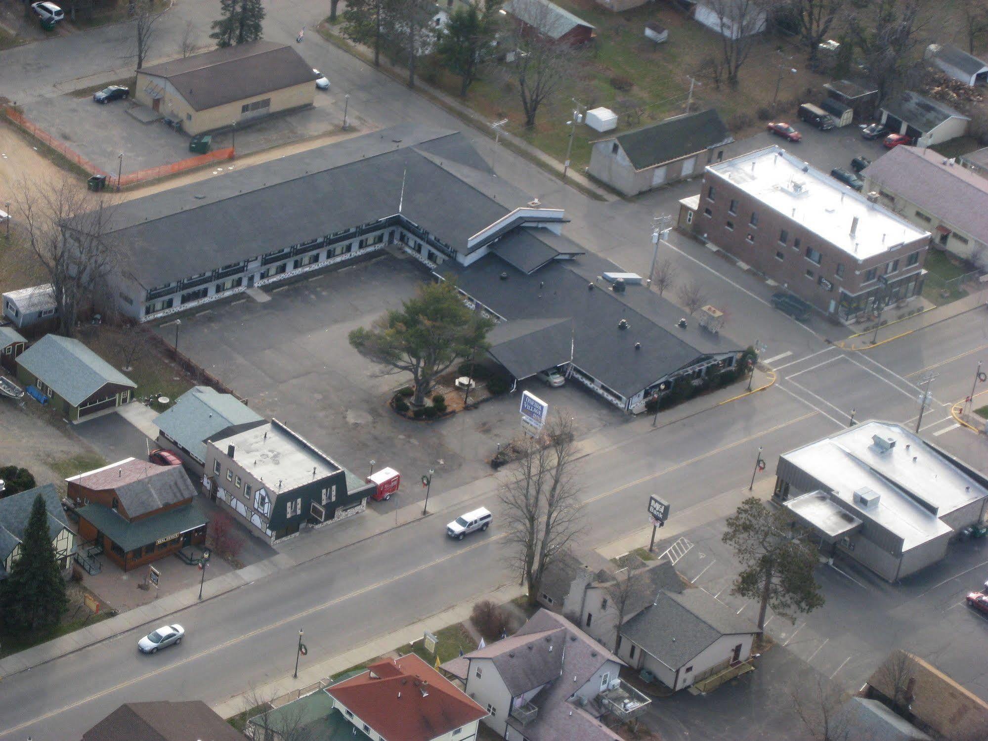 Oneida Village Inn Three Lakes Buitenkant foto